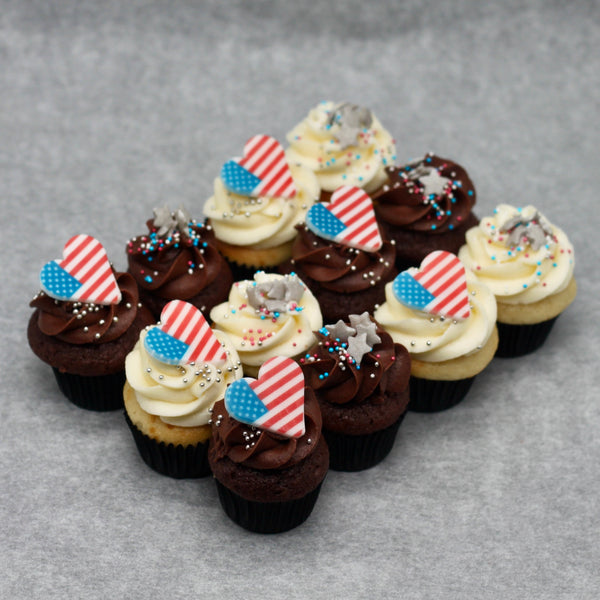 12 USA Mini Cupcakes