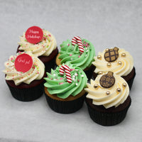 6 Christmas Cupcakes